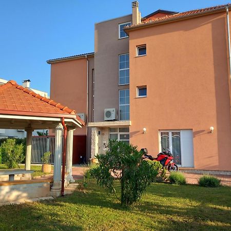 Bed & Breakfast Grgic Novigrad Istria Exteriér fotografie